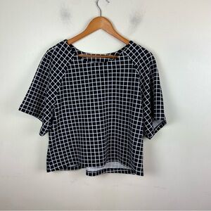 Bobeau Black White Windowpane Grid Abstract Boxy Cropped‎ Top Blouse Small